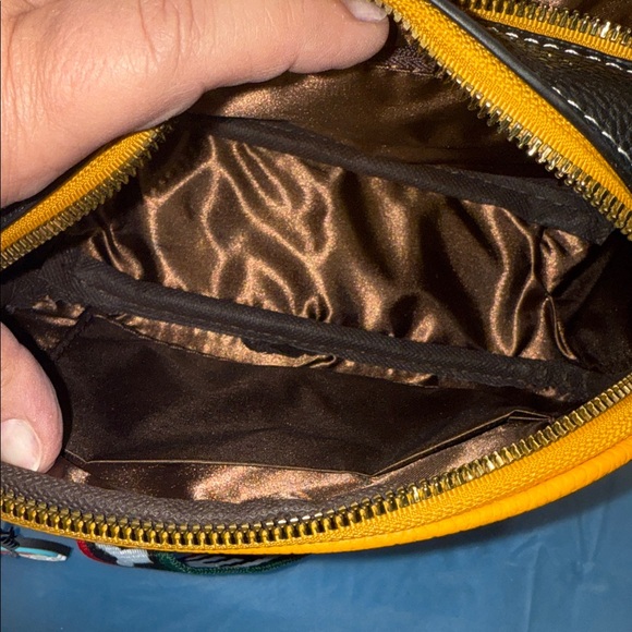 Unbranded star fruit cute semicircle magnetic buckle crossbody bag - Picture 9 of 10